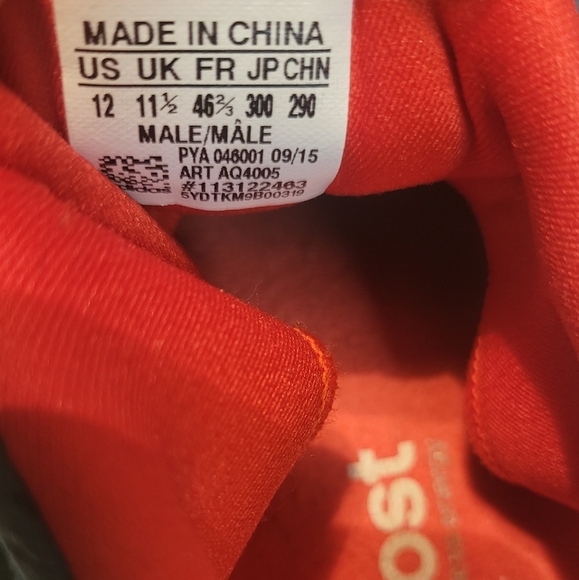 Adidas Ultra Boost AQ4005 - Mineral Green/Red - Picture 5 of 12